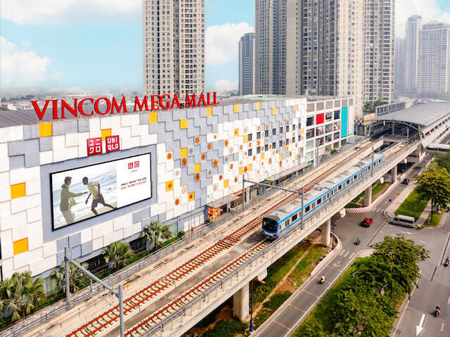 Cửa hàng UNIQLO Vincom Thảo Điền mở cửa vào ngày 14 tháng 03, mang đến trải nghiệm mua sắm hiện đại