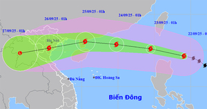 Siêu bão Ragasa đạt cấp cực đại 17 khi vào Biển Đông gây sóng cao trên 10m